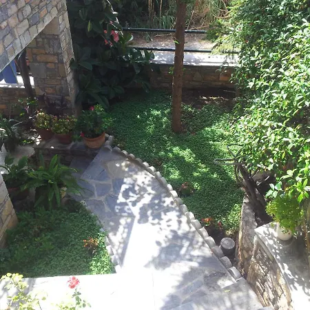 بيت للعطل Front House With View *