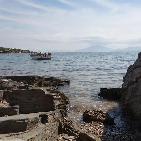 Holiday home Front House With View