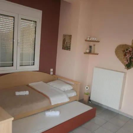 Front House With View * Marathos (Thessaly)