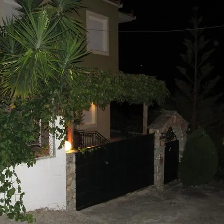 Front House With View بيت للعطل Marathos (Thessaly)