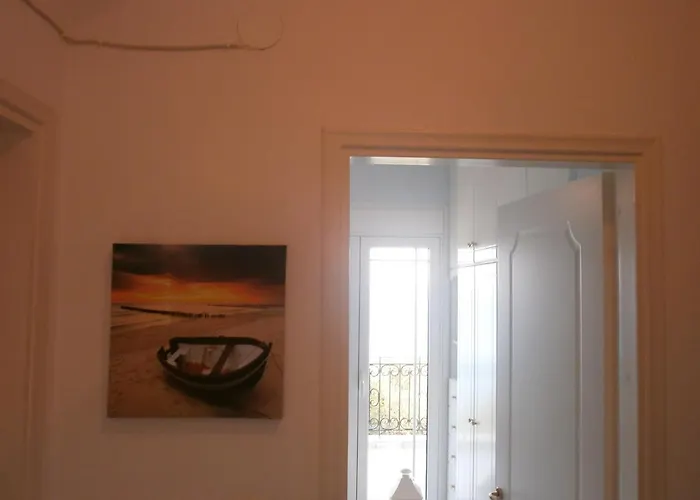 Front House With View Дом отдыха